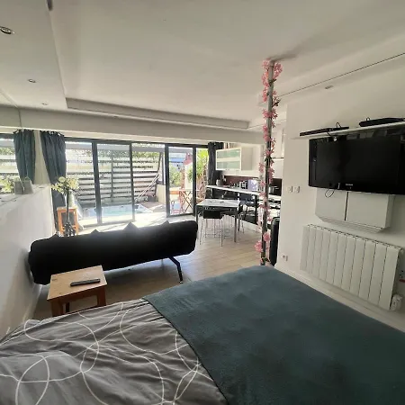 24, Port Nature, Village Naturiste Cap D'agde